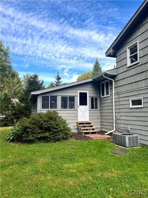 8197 Speach Dr, Lysander, NY 13027 photo 7