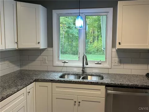 8197 Speach Dr, Lysander, NY 13027 photo 10