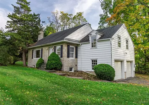 7884 Salt Springs Rd, Fayetteville, NY 13066