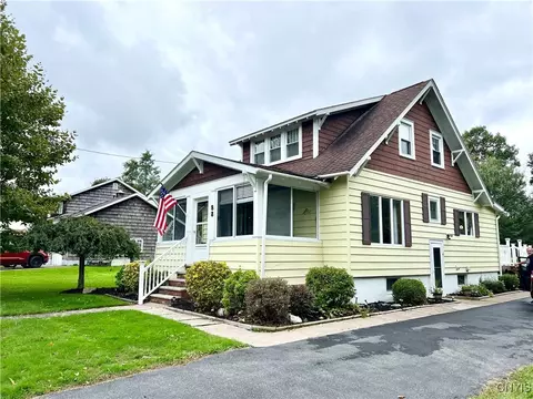 88 Murray St, Oswego, NY 13126