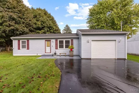 391 W 5th St, Oswego, NY 13126
