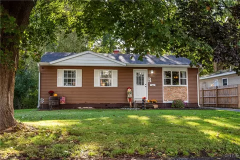 422 Lorraine Ave, Utica, NY 13502