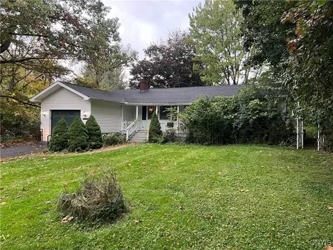 4501 Broad Rd, Onondaga, NY 13215