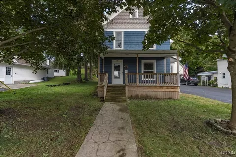 19 Prospect St, Adams, NY 13605