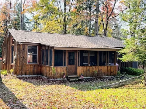 7532 Gulf Brook Dr, Remsen, NY 13438
