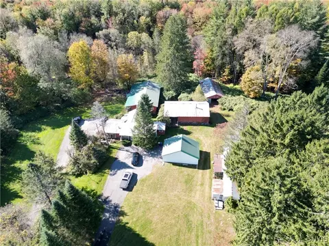 8493 Turin Rd, Rome, NY 13440