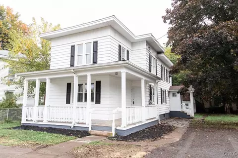 209 W 4th St S, Fulton, NY 13069