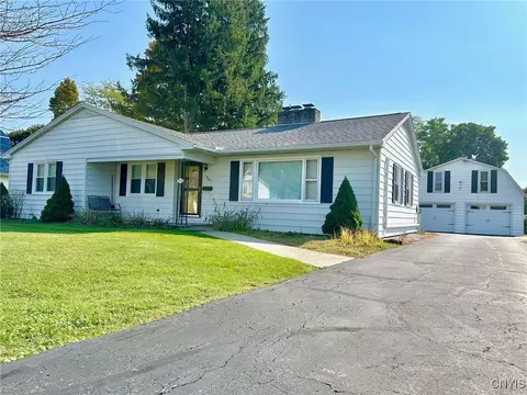 755 Copley St, Elmira, NY 14905