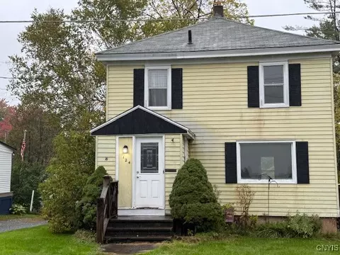 124 Prospect St, Sherrill, NY 13461