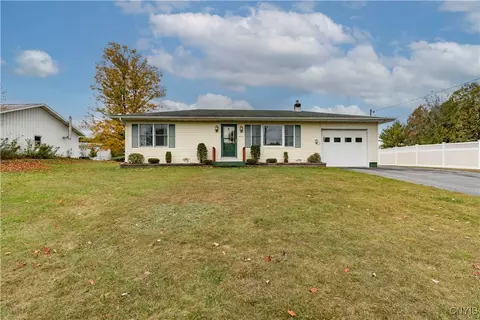 9526 Artz Rd, New Bremen, NY 13620