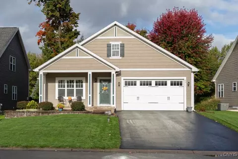5311 Villa Ridge Ct, Lysander, NY 13027
