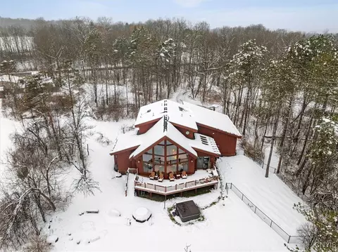 8102 Wilbarham Run, Manlius, NY 13104