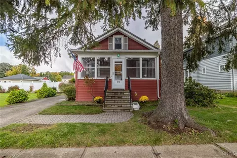 216 Edgerton, Minoa, NY 13116