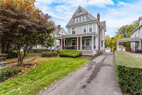 1805 James St, Syracuse, NY 13206