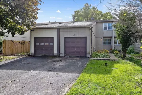 3730 Hialeah Ct #D, Baldwinsville, NY 13027