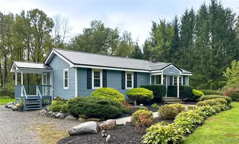 8618 Stephens Rd, Lenox, NY 13032