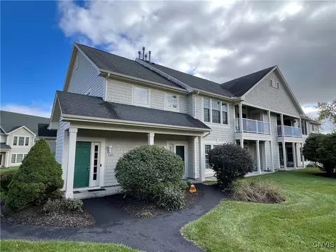 2401 Pipers Ct #1, Lysander, NY 13027