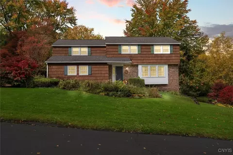 113 Pine Ridge Rd, Fayetteville, NY 13066