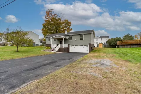 13 Oxford St, Wilna, NY 13619