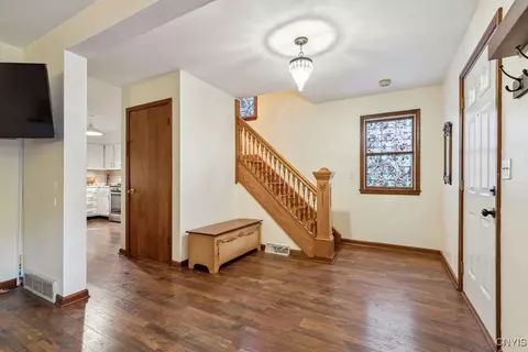 230 Eldorado St, Syracuse, NY 13206 photo 5