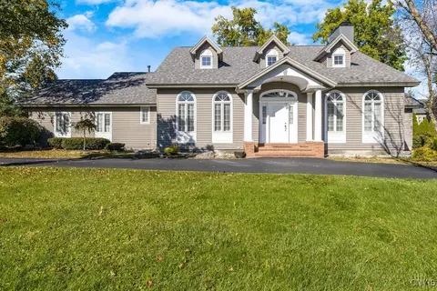 5303 Springwater Dr, Fayetteville, NY 13066