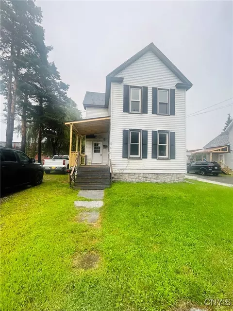 55 Prospect St, Gouverneur, NY 13642