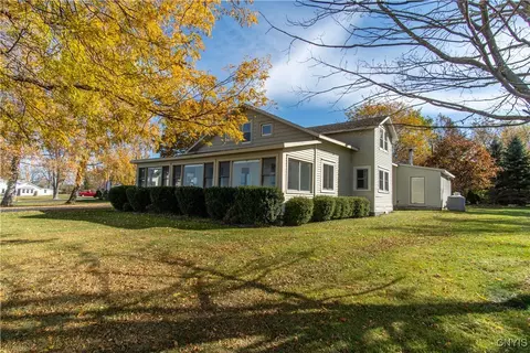 33211 County Route 6 Rd, Cape Vincent, NY 13618