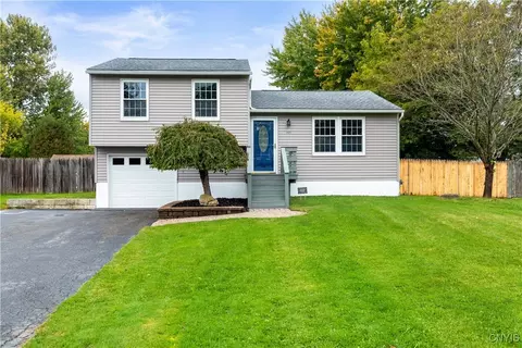 9475 Bygone Dr, Brewerton, NY 13029