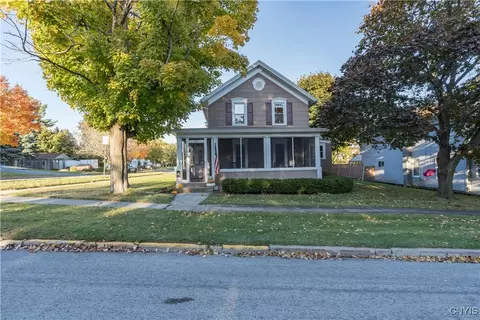 601 Merrick St, Clayton, NY 13624