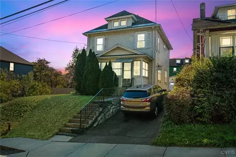 1677 W Colvin St, Syracuse, NY 13207
