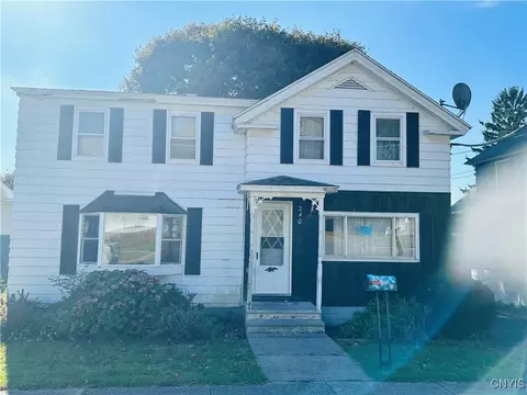 240 Syracuse Ave, Oswego, NY 13126