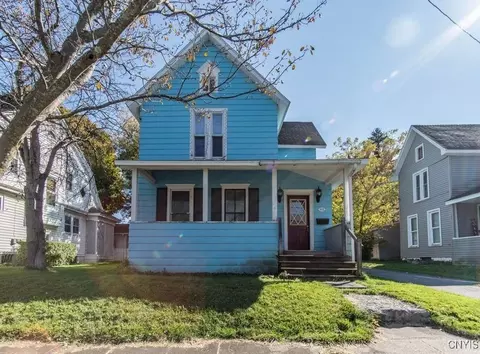 411 S Hamilton St, Watertown, NY 13601