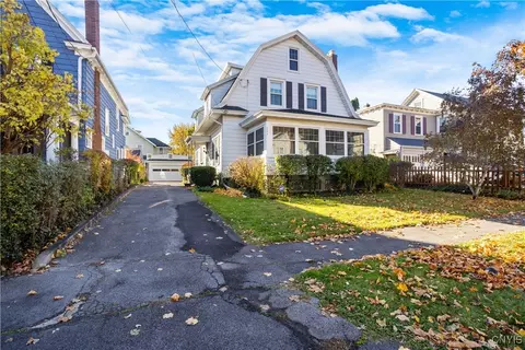 203 Rugby Rd, Syracuse, NY 13203