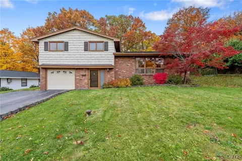 113 Huntshill Rd, Geddes, NY 13209