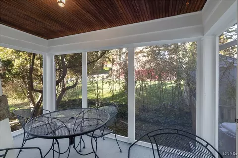 303 Lansdowne Rd, Syracuse, NY 13214 photo 7