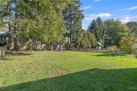 303 Lansdowne Rd, Syracuse, NY 13214 photo 36