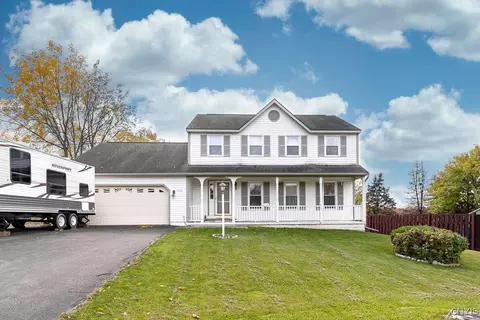 7096 Coventry Rd S, East Syracuse, NY 13057