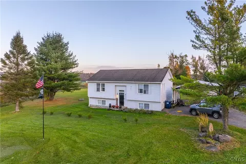 216 Pumpkin Hook Rd, Springfield, NY 13361