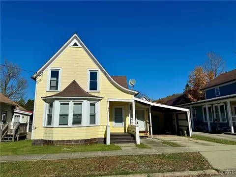 67 Friendship St, Bolivar, NY 14715