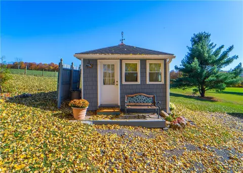 220 Vrooman Rd, German Flatts, NY 13407