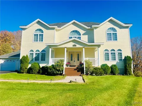 3676 Hedgemoor Dr, Cortlandville, NY 13045