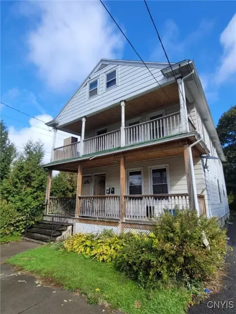 1022 Lamb St, Utica, NY 13502