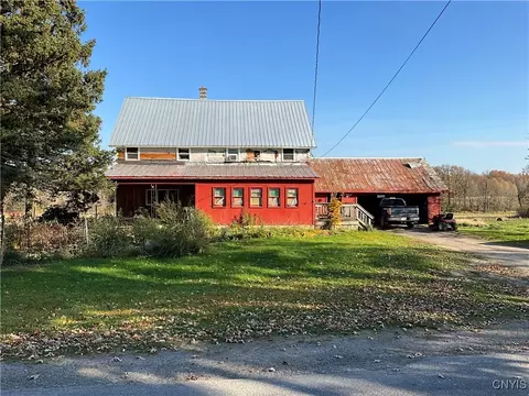 202 Old Northerner Rd, De Kalb Junction, NY 13630