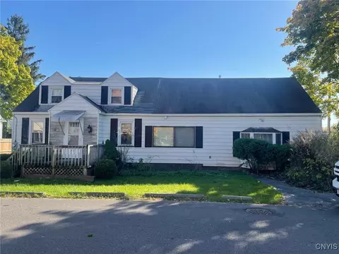 504 Galster Ave, Salina, NY 13206