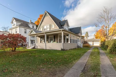 208 Hannibal St, Fulton, NY 13069