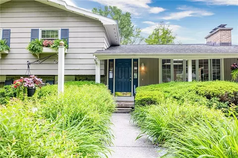 783 Franklin St, Skaneateles, NY 13152