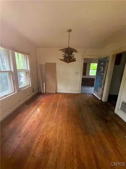 400 Bellevue Ave, Syracuse, NY 13204 photo 17