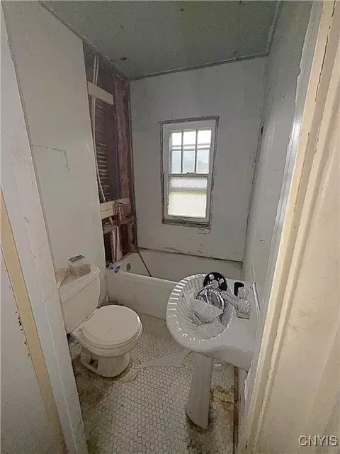 400 Bellevue Ave, Syracuse, NY 13204 photo 23