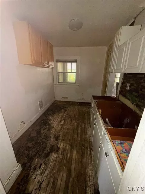 400 Bellevue Ave, Syracuse, NY 13204 photo 24