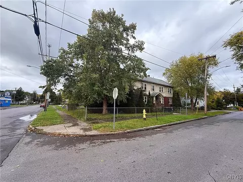 400 Bellevue Ave, Syracuse, NY 13204 photo 3